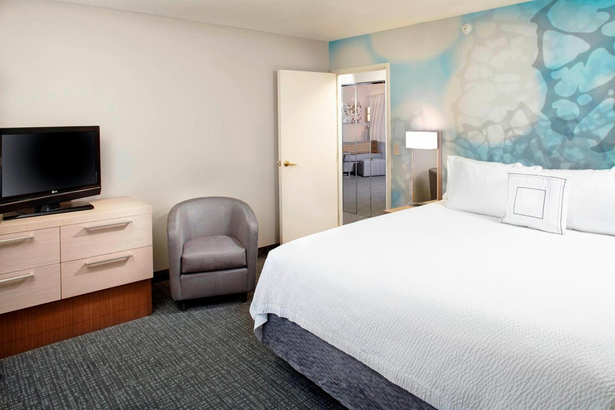 Courtyard By Marriott Lansing Ξενοδοχείο Εξωτερικό φωτογραφία