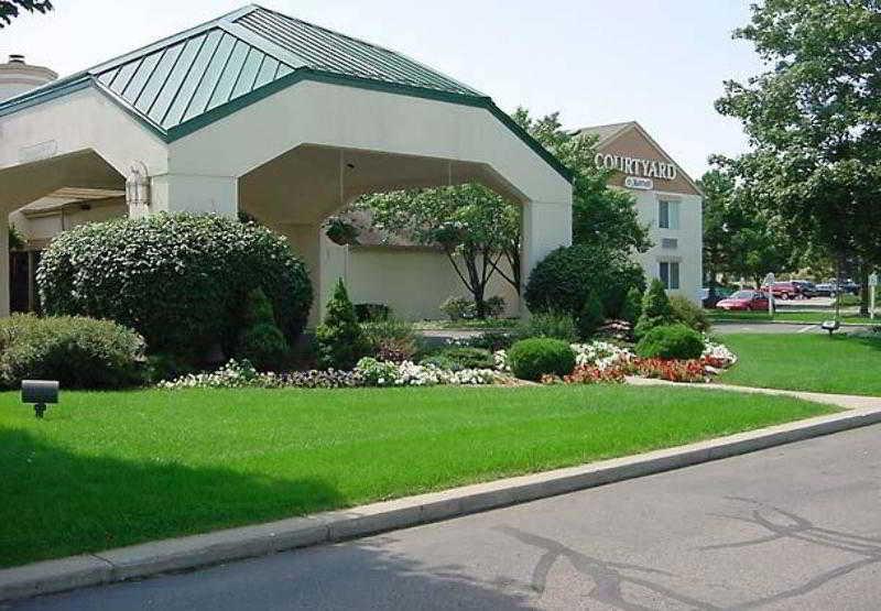 Courtyard By Marriott Lansing Ξενοδοχείο Εξωτερικό φωτογραφία