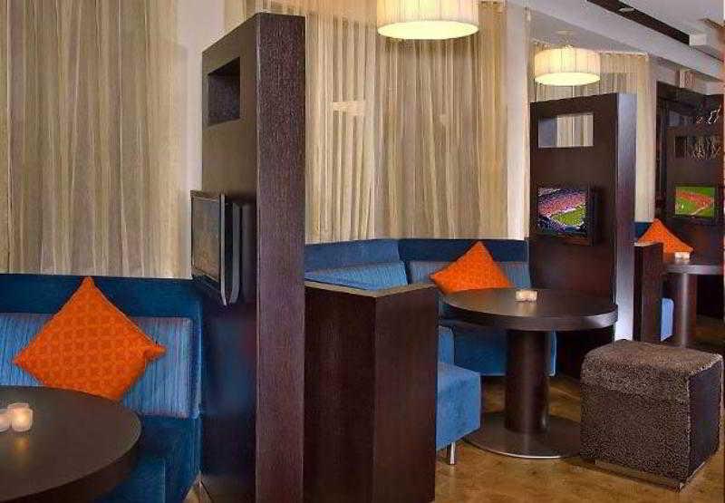 Courtyard By Marriott Lansing Ξενοδοχείο Εστιατόριο φωτογραφία