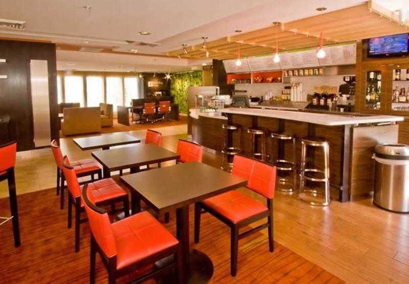 Courtyard By Marriott Lansing Ξενοδοχείο Εξωτερικό φωτογραφία