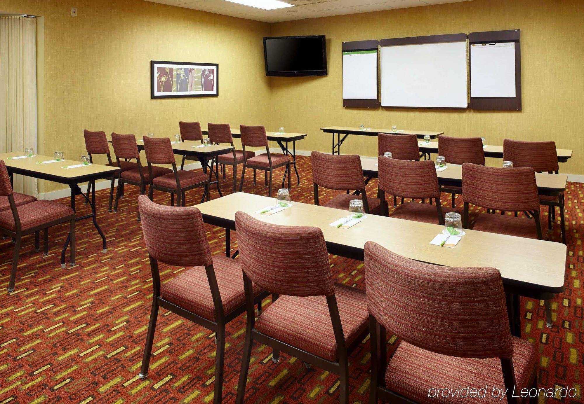 Courtyard By Marriott Lansing Ξενοδοχείο Εξωτερικό φωτογραφία